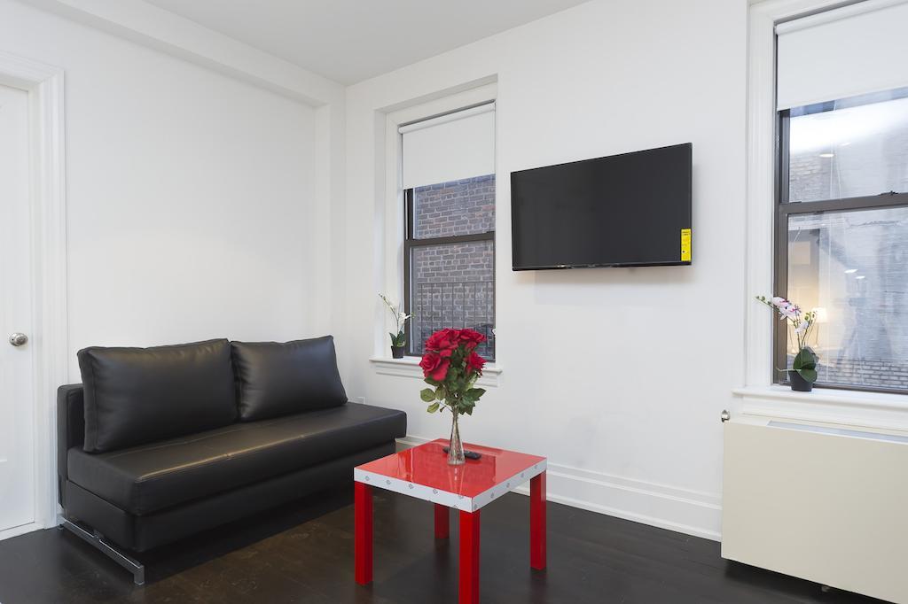 5Th Ave Suites New York Room photo