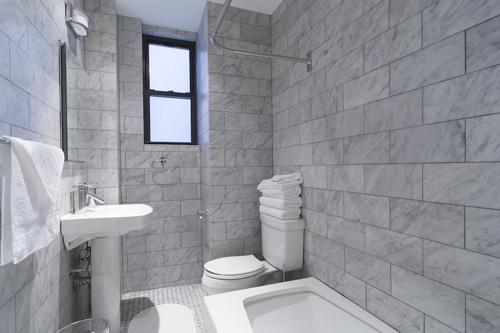 5Th Ave Suites New York Room photo